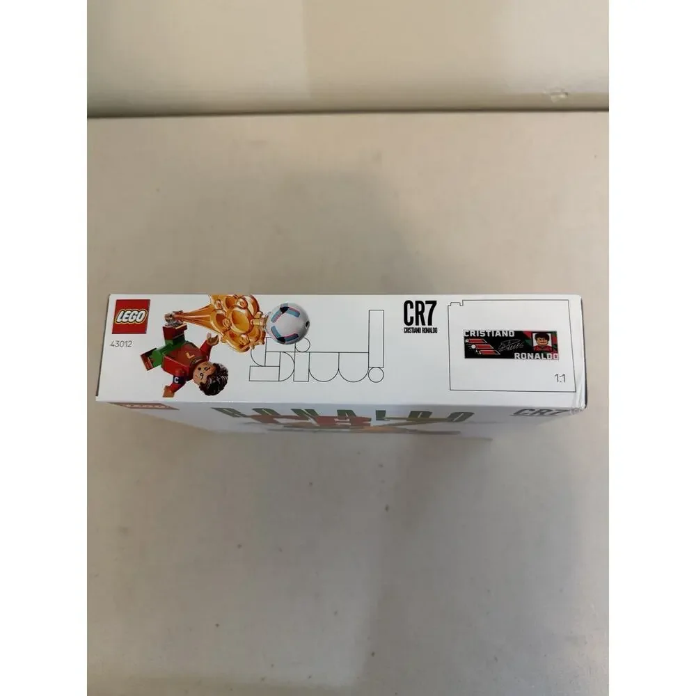 LEGO Editions Cristiano Ronaldo CR7 Soccer Highlights Set 43012 490 Pcs New